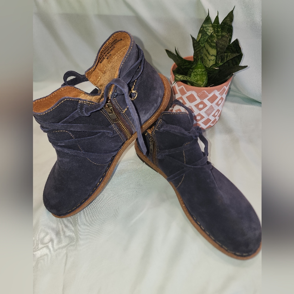 Women's BORN Tarklin bootie
